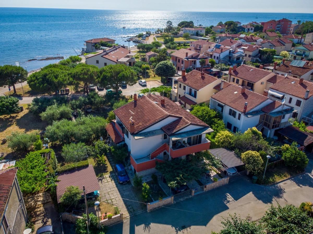 Apartments Grahovac Умаг Экстерьер фото